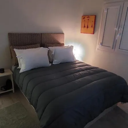 Votrishouse Nyaraló *