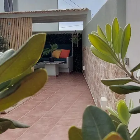 Nyaraló Votrishouse Fíra