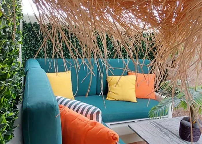 Votrishouse * Fira (Santorini)